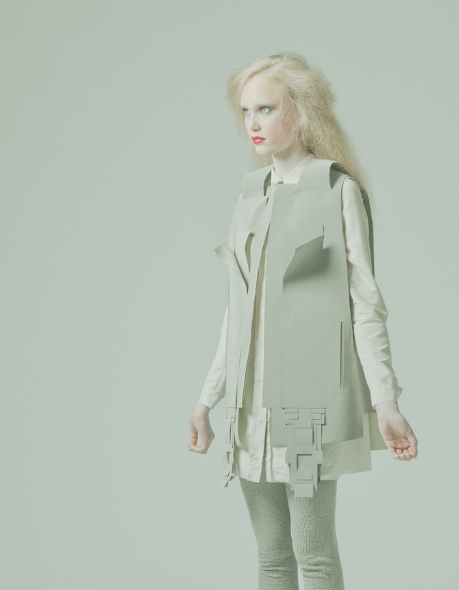 Exp. No I VOID by Yvonne Laufer in THISISPAPER MAGAZINE yl ExpI 5 Exp. No I VOID by Yvonne Laufer in THISISPAPER MAGAZINE